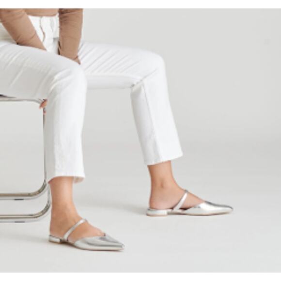 Dolce Vita Pointed Toe Mule Silver Distressed Leather 8M Flat - Picture 7 of 7